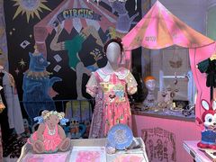 -恋物百货商店(华侨城店)