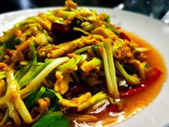 韭黄炒肉丝-517烧烤·龙虾·海鲜大排档(万象都荟店)