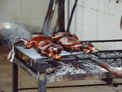 -黄记四更烤乳猪店