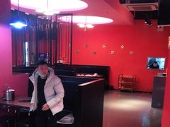 -虾弄弄海派小龙虾·牛羊蝎子火锅