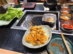 -臻牛烤肉