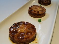 香煎鹅肝酱藕饼-醉辉皇上海之巅(上海中心大厦店)