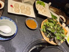 -大匠工房古船木艺术餐厅·猪肚鸡专门店(长白仙岛店)