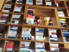 -百新书局(尚悦湾店)