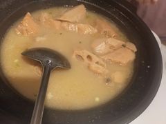 排骨藕汤-刘胖子家常菜·蹄花焖藕(中南店)