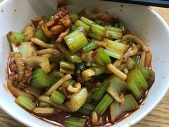 鸡肉炒米粉-西粉堂新疆米粉(朝外店)