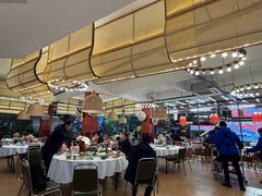 -刘姐啤酒鱼民族演艺餐厅(西街总店)