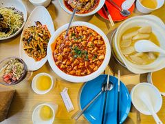 -渝信川菜 · 川味家常菜(财富购物中心店)