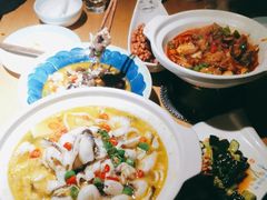 -呷湘厨·鱼汤捞饭·剁椒鱼头·辣椒炒肉(国家会展中心店)