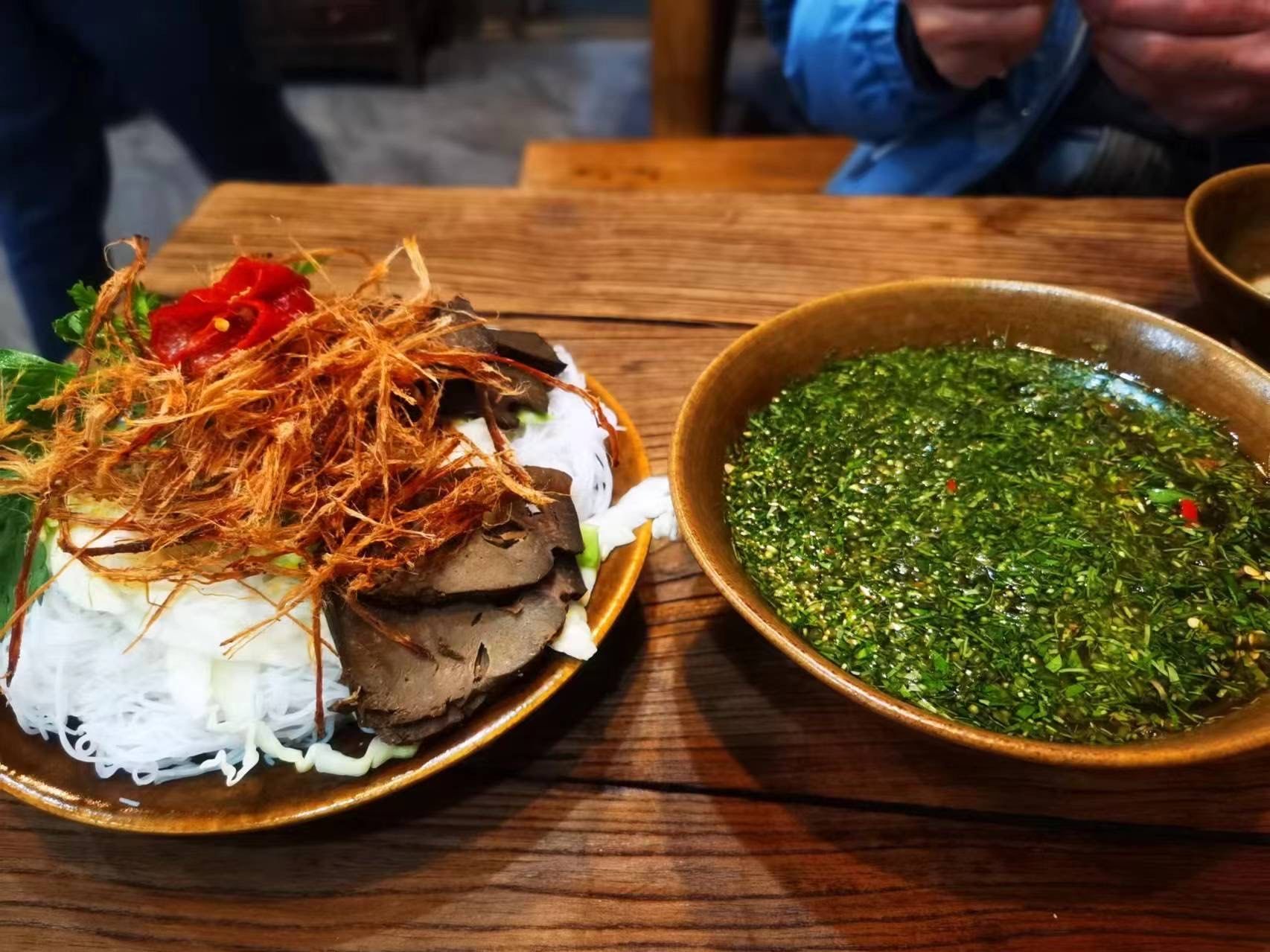 保山美食笔记:阿恺芒市撒撇