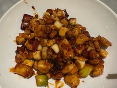-渝信川菜 · 川味家常菜(财富购物中心店)