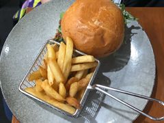 -12 Rocks Beach Bar Cafe