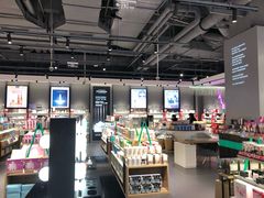 -宁波杉井奥特莱斯广场