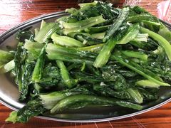 蒜蓉炒时蔬-御霞苑泥烩鸡休闲农庄