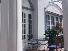 -La Villa French Restaurant