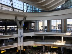 -奥利弗·雷金纳德·坦博国际机场