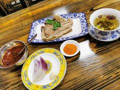 -清真·尤努斯羊肉烩面