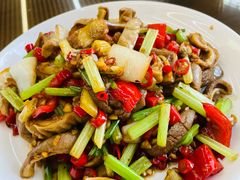 -老脚婆婆土菜馆(广场·现代城店)