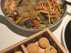 -八府香鸭·啫啫煲(华山路店)