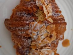 杏仁可颂-Top Impression Bakery Wolli Creek