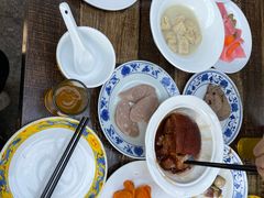 -马武寨驴打滚宴美食村289号(十三陵)