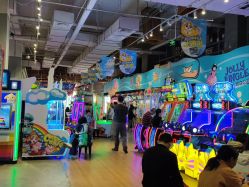 -探奇乐园蹦床公园(日月广场店)