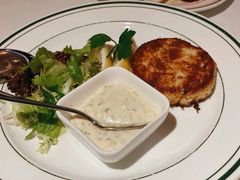 招牌蟹肉饼-Wolfgang’s Steakhouse 沃夫冈牛排馆(上海白玉兰广场店)