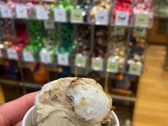 -VENCHI 闻绮(上海佛罗伦萨小镇店)
