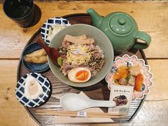 -啢啢茶寮(芳华横街店)