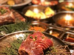 -草家酱蟹炭火烤肉店(珲春南路二店)