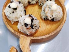 金枪鱼手握饭团-chicken plus韩国炸鸡(城阳店)