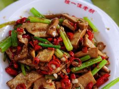 -独一佳老胡湘菜馆(矿山路店)