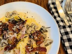 培根蘑菇手工宽面-ROAST coffee & eatery