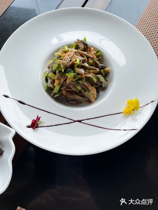 丽江悦榕庄酒店-明月·雪山庭院餐厅图片