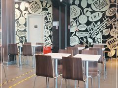 大堂-麦当劳(深圳北站高铁店)