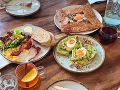 牛油果煮蛋吐司-RAC BAR(安福路店)