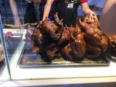 -王浩儿纪六孃甜皮鸭(东大街店)