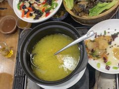 -三锅莊·牦牛肉火锅·香格里拉特色藏餐宴请餐厅(菱角塘路店)