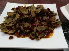 -扒虾小妹儿麻辣海鲜(宏图街店)