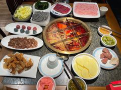 -小天鹅火锅·一线江景洪鼎旗舰店(洪崖洞店)