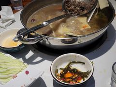 -乡土黄·鲜牛肉火锅·小龙虾(兴业街店)