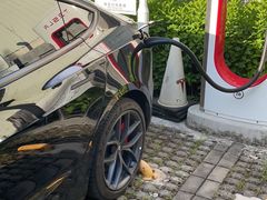 -TESLA 特斯拉(广州天环广场体验店)