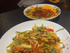 -万重锦·人文川菜馆(骡马市店)