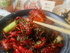 -肥肥虾庄·金牌油焖大虾(杨园滨江时代walk店)