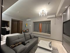 -成都利兹影音酒店(世纪城新国际会展中心店)