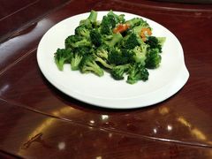 -亚丁湾海鲜大酒店(万泉嘉苑店)