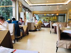 大堂-关东风老北方菜馆(桂芳园店)