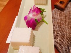 -mango tree芒果树泰国餐厅(青岛万象城店)