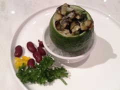 青柠檬酸辣眼睛螺-闻见中国海南菜(K11店)
