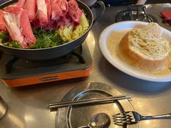 部队锅-MI WU FACTORY米屋美食工厂餐厅(绿地店)